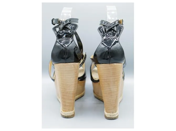 Autre Marque Tacones de Charol Negro 