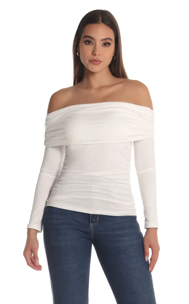 Blusa Beige Cuello Bandeja