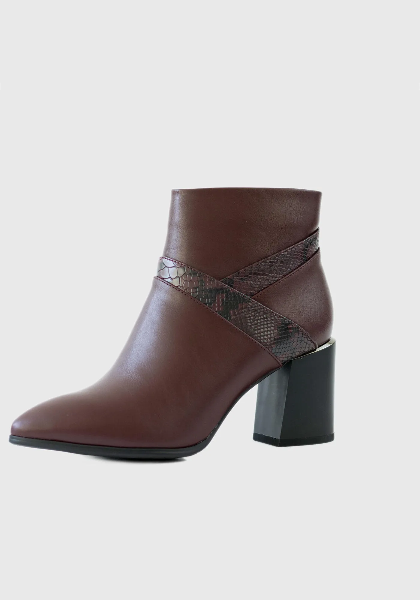 Botin Vanya Burdeo