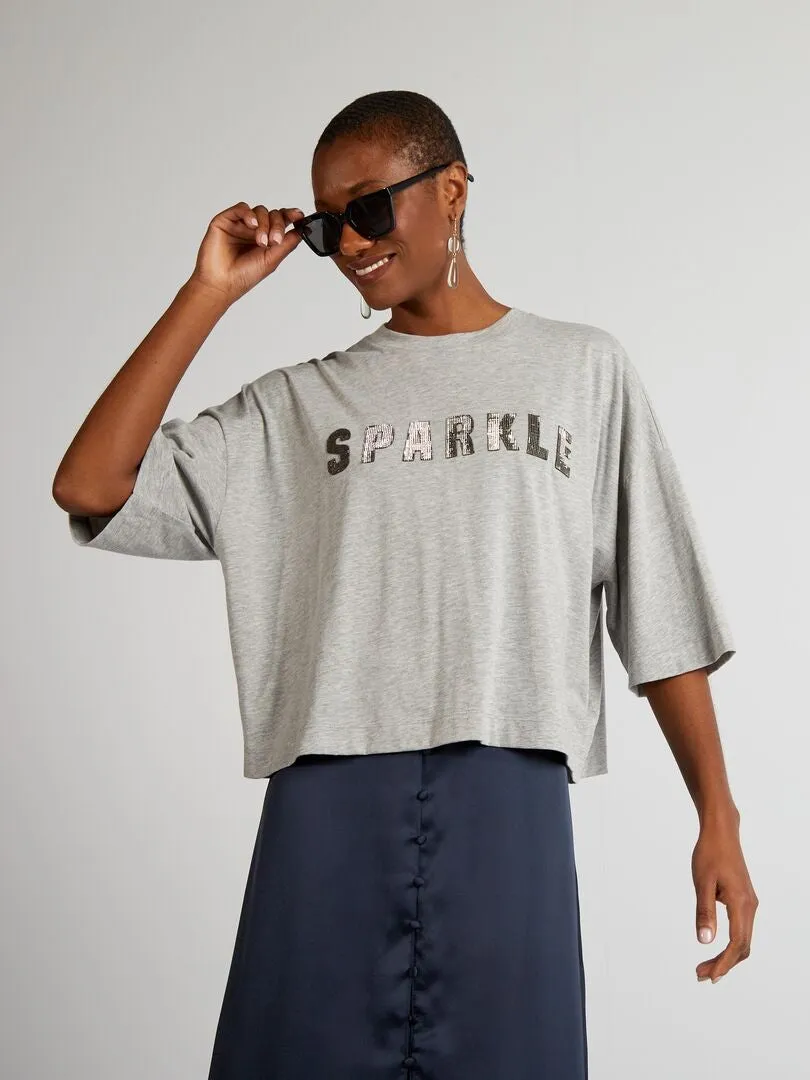 CAMISETA CON INSCRIPCIóN DE STRASS  GRIS