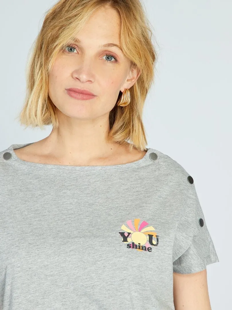 CAMISETA LACTANCIA CON CUELLO ABOTONADO  GRIS