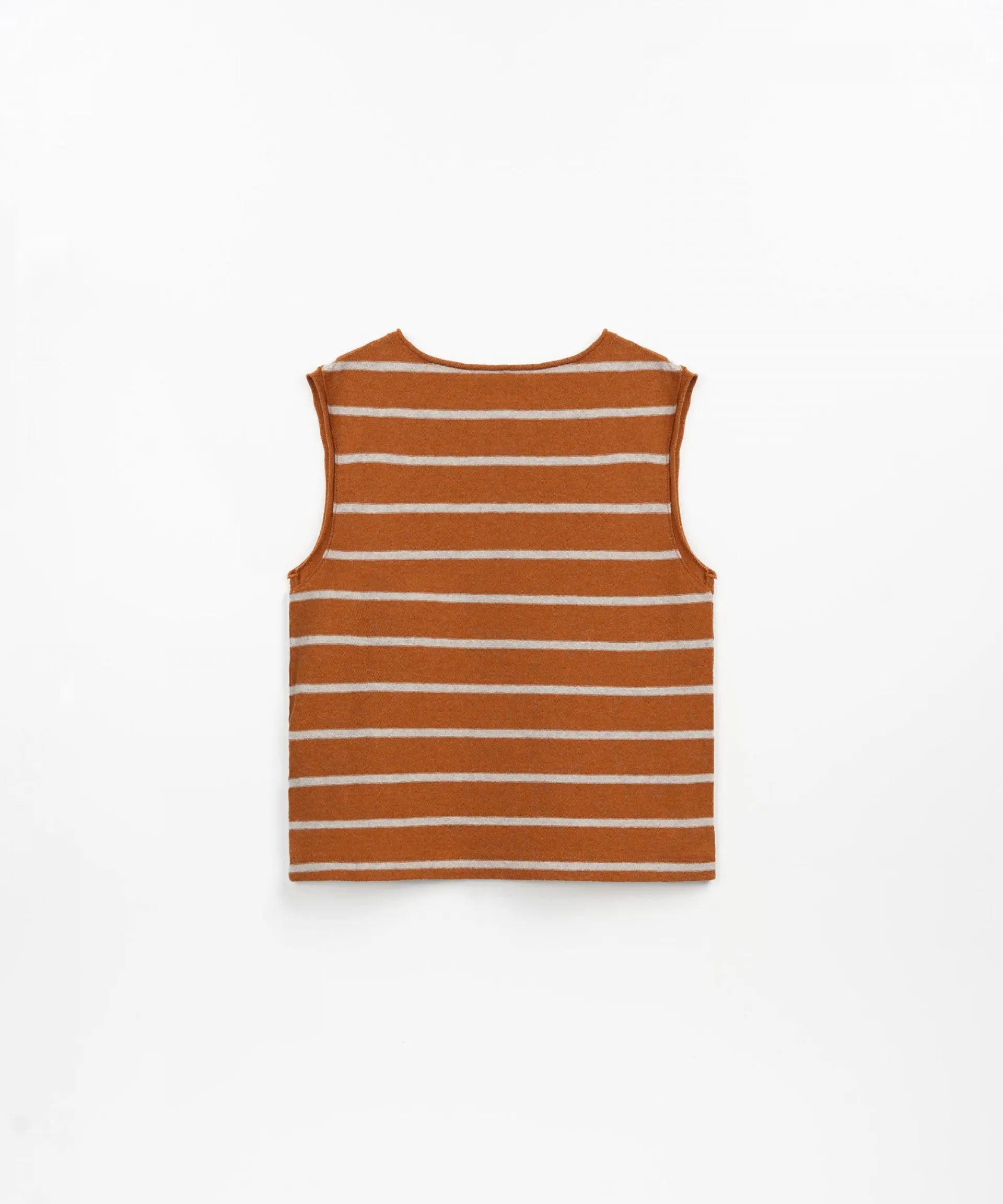 Camiseta sin magas con abertura frontal | Textile Art