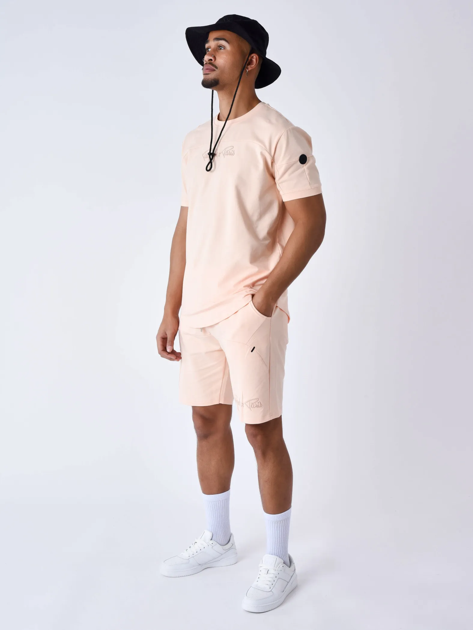 Camiseta técnica con recortes