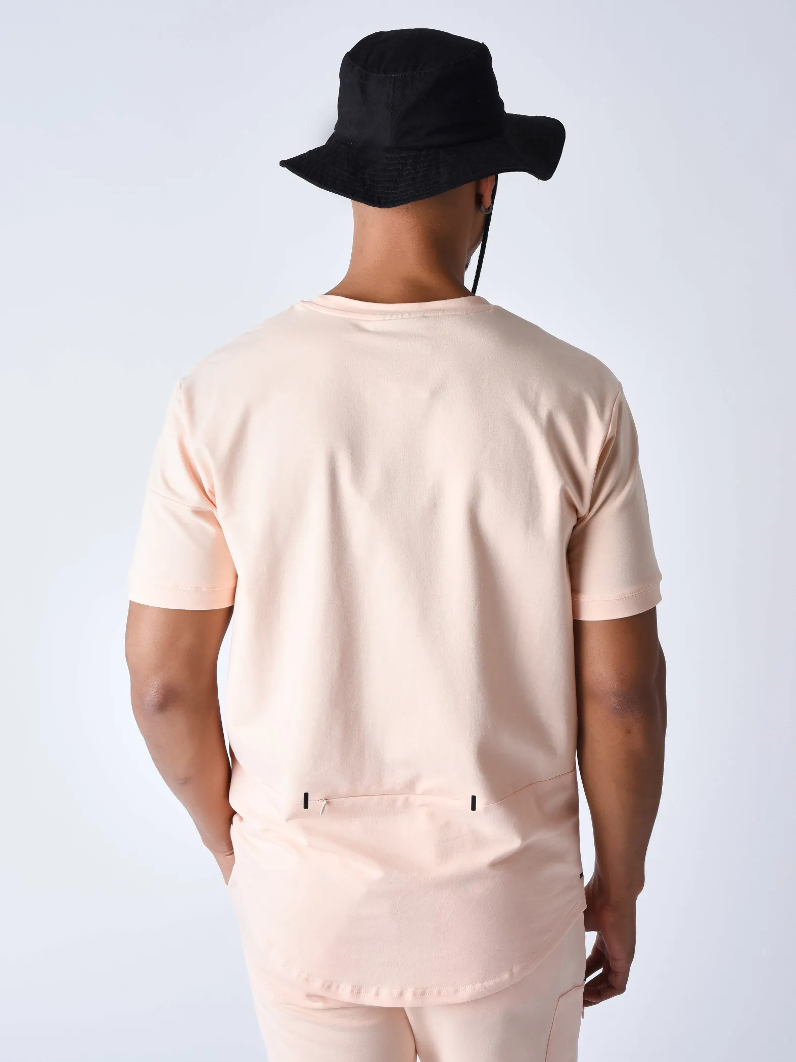 Camiseta técnica con recortes