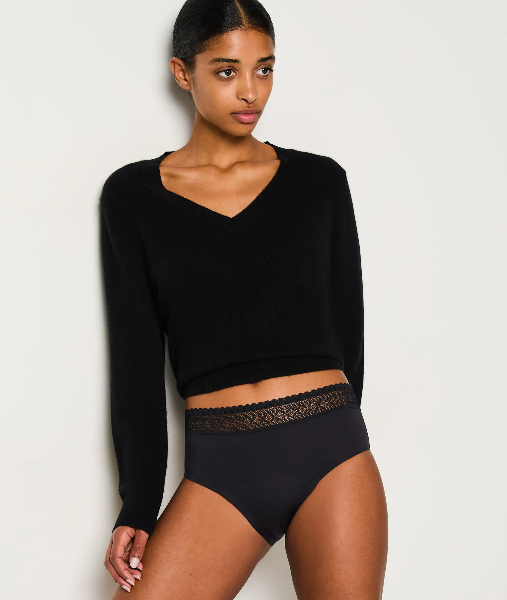 CULOTE MENSTRUAL. FLUJO REGULAR CELITA NOIR  ETAM