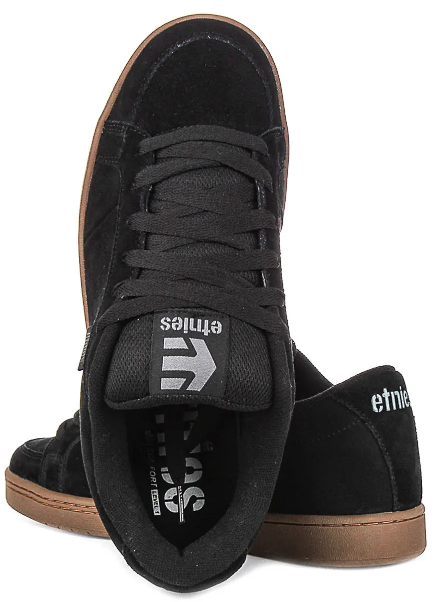 Etnies Kingpin Lace Up Padded Zapatillas de cuero nobuck acolchadas para hombre en negro y marrón