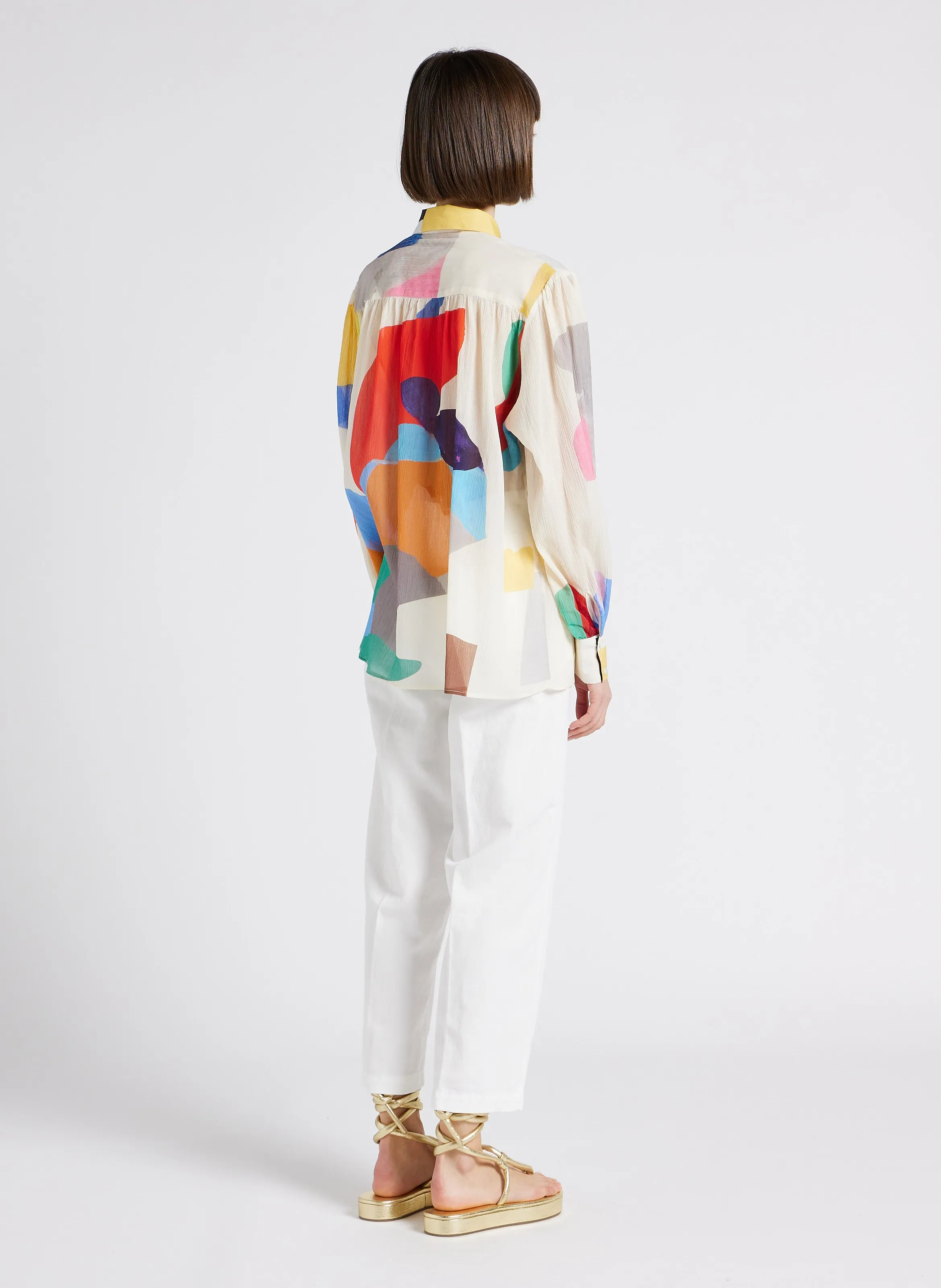 G.KERO BIG COLORS  CAMISA ESTAMPADA DE SEDA CON CUELLO CLáSICO EN BLANCO