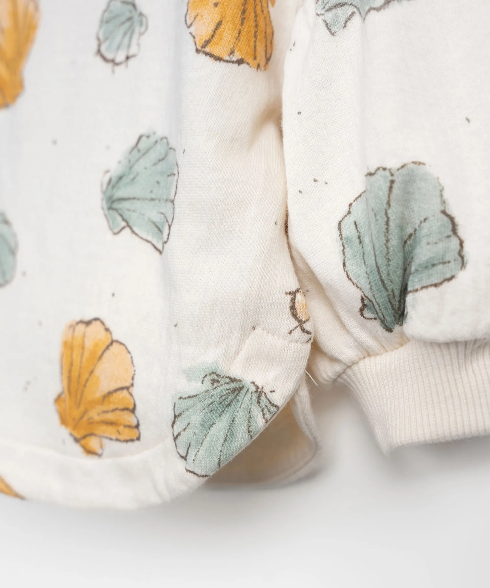 Jersey con corte redondeado | Textile Art