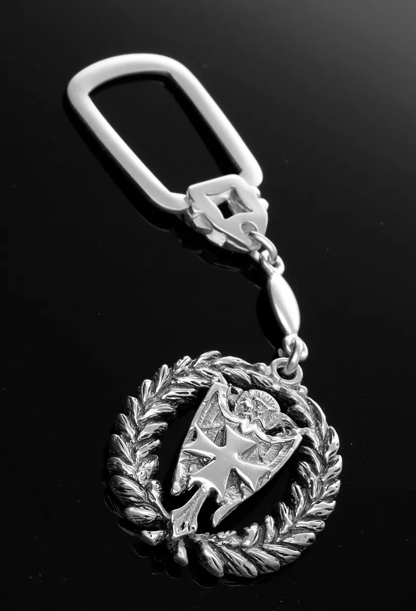 LLAVERO DE PLATA PARA ATS 037_13132LLSC