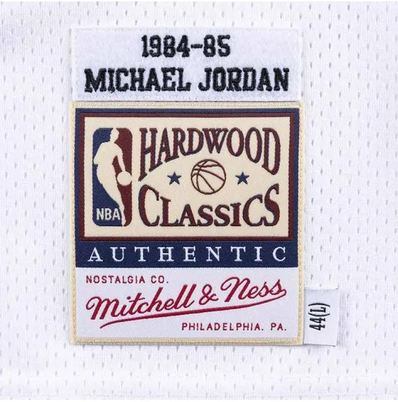 MICHAEL JORDAN CHICAGO BULLS 8485 WHITE AUTHENTIC