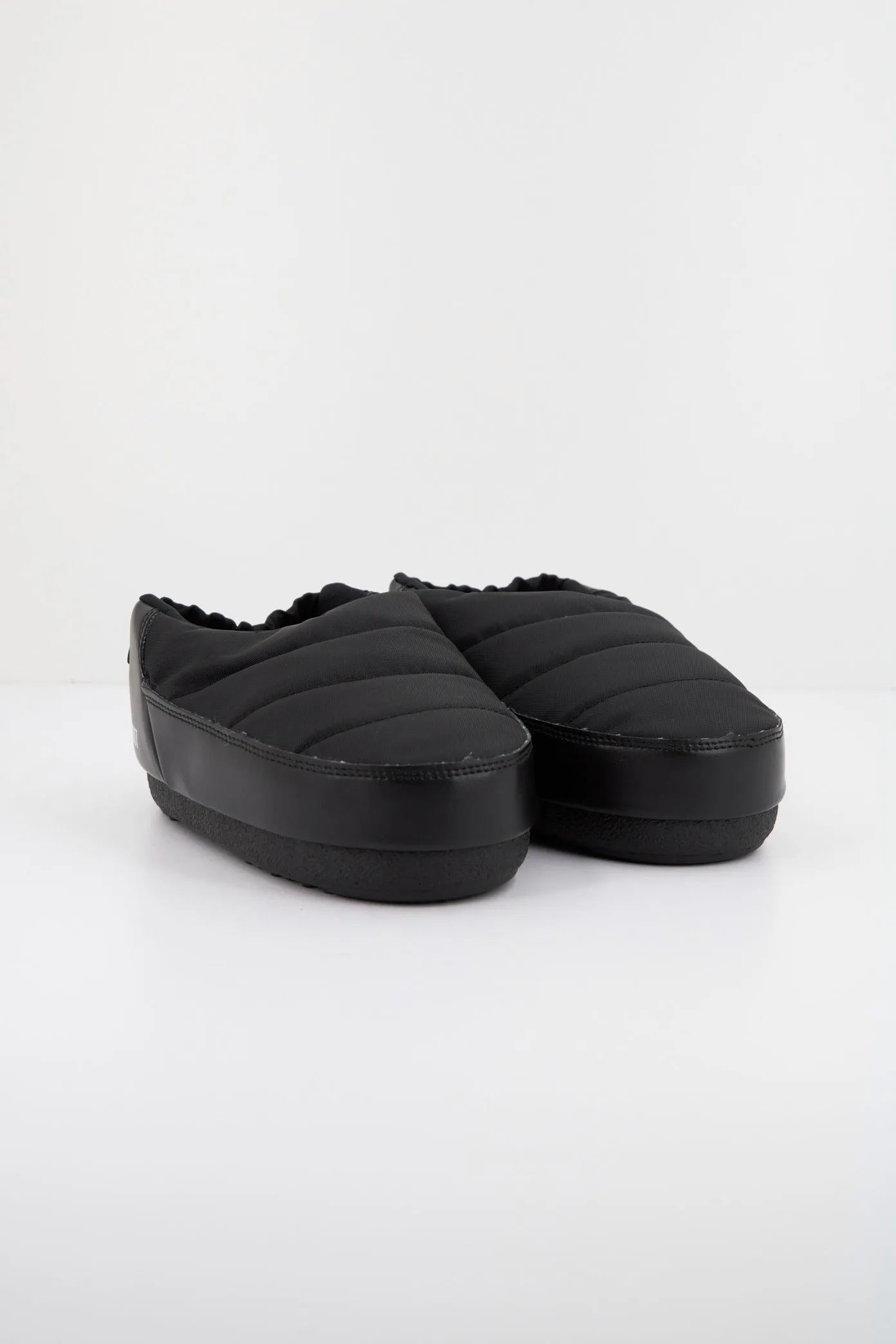 MOON BOOT