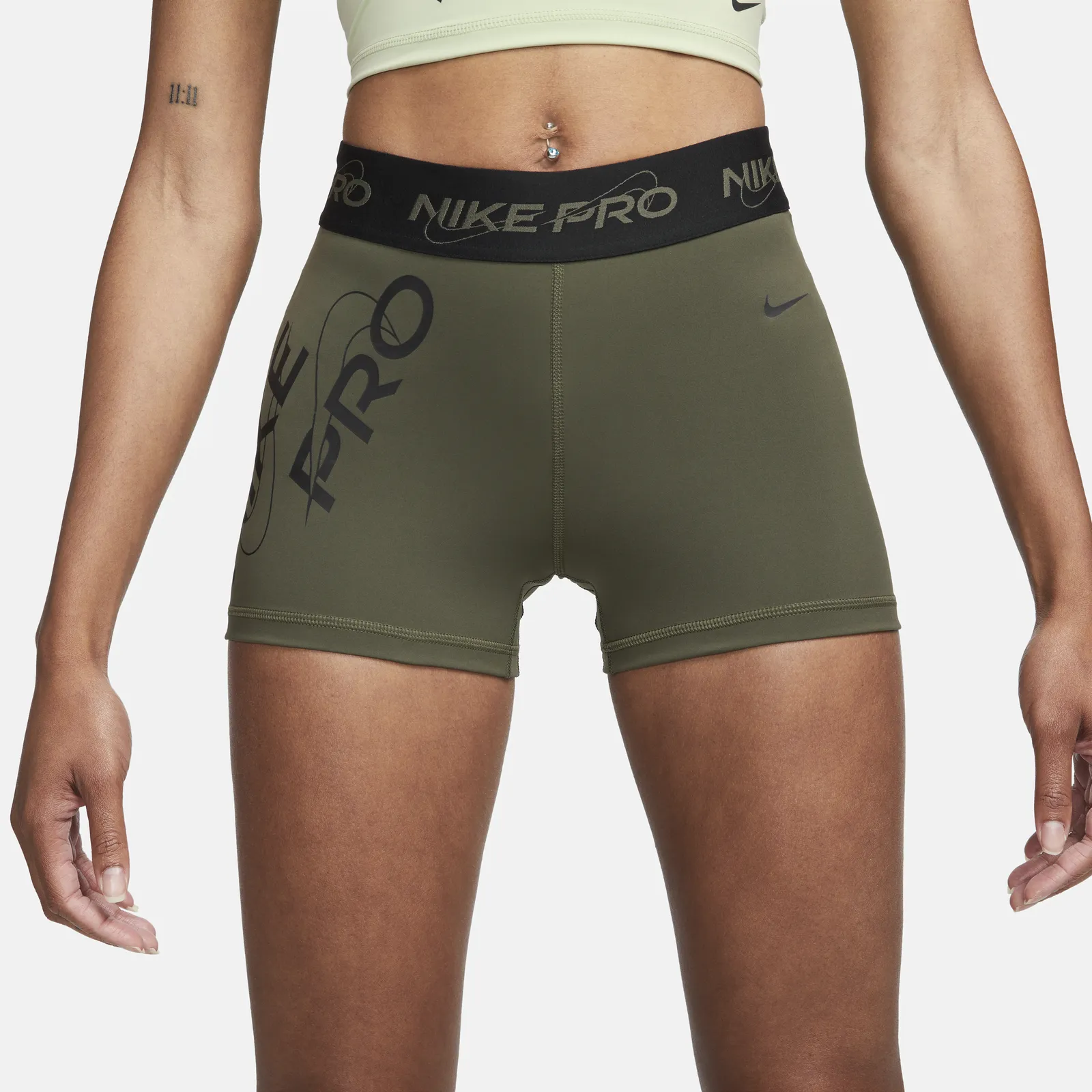 NIKE PRO MIDRISE GRAPHIC SHORTS