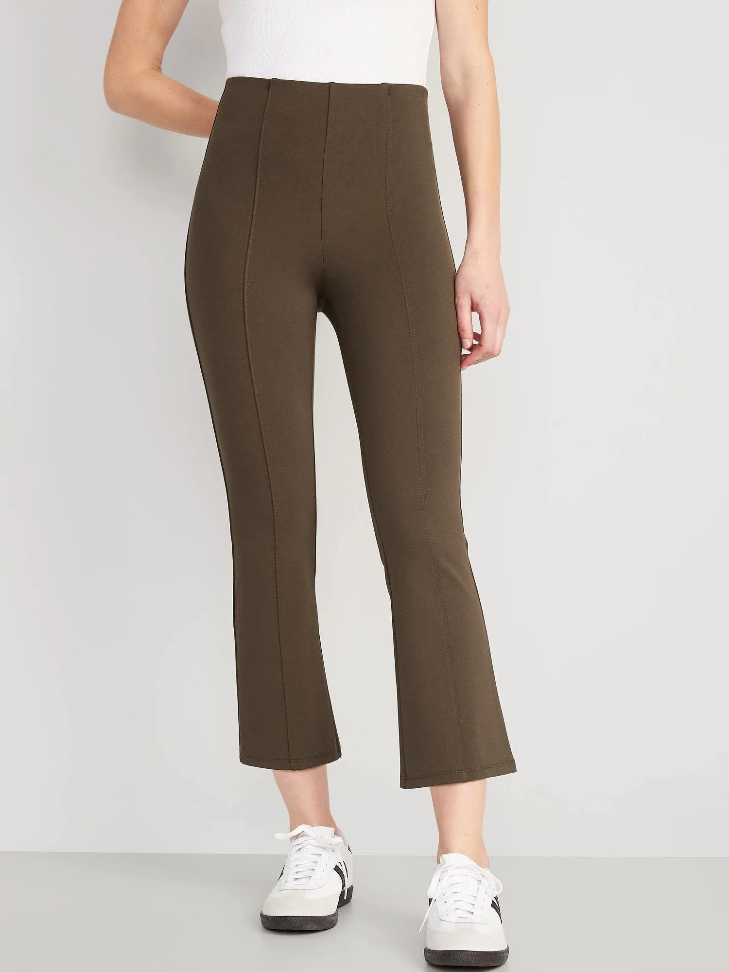 OLD NAVY Pantalón Tiro Extra Alto Old Navy Stevie Flare Mujer