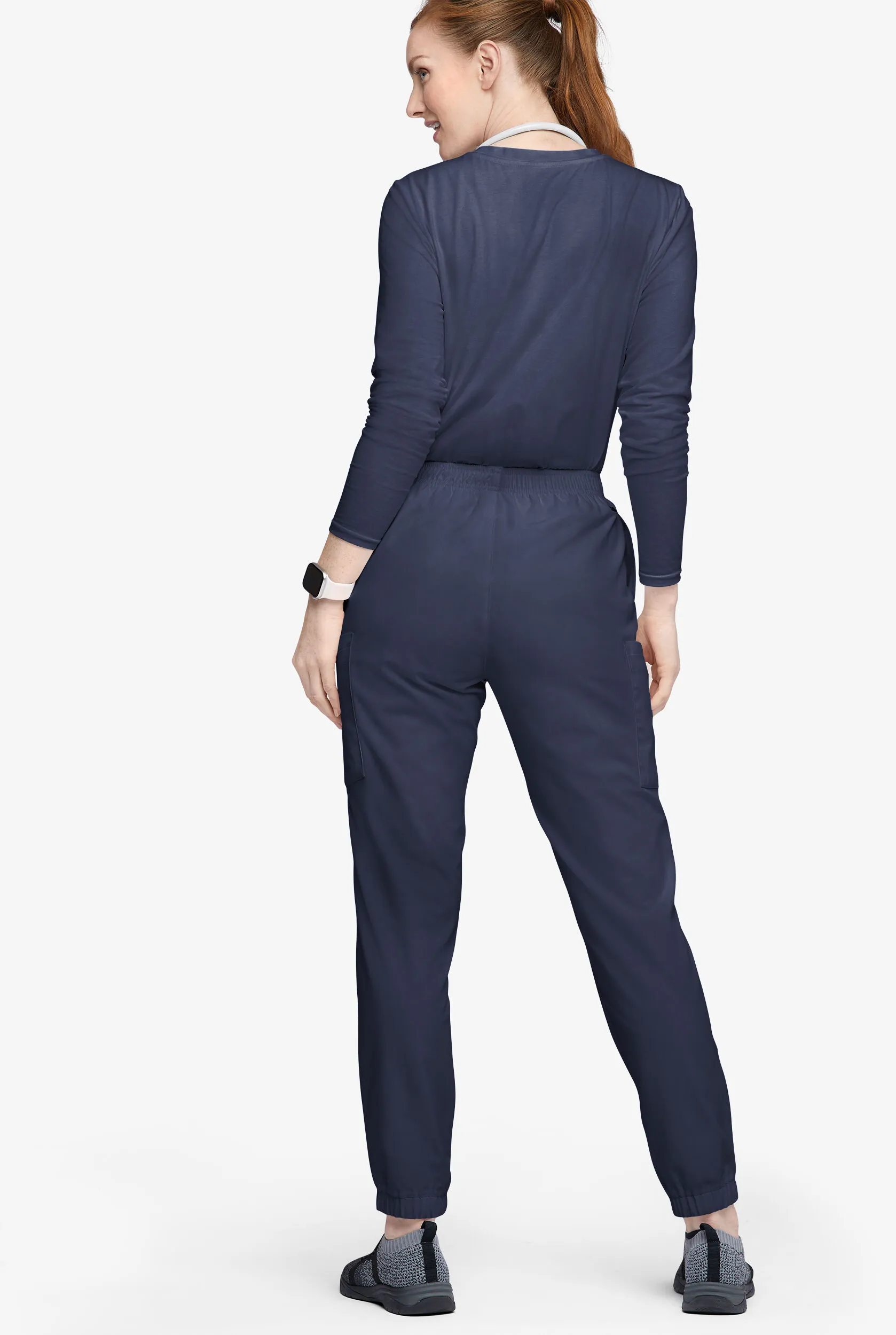 Pantalón médico Strictly Scrubs estilo jogger cargo con piernas pitillo y 7 bolsillos para mujer