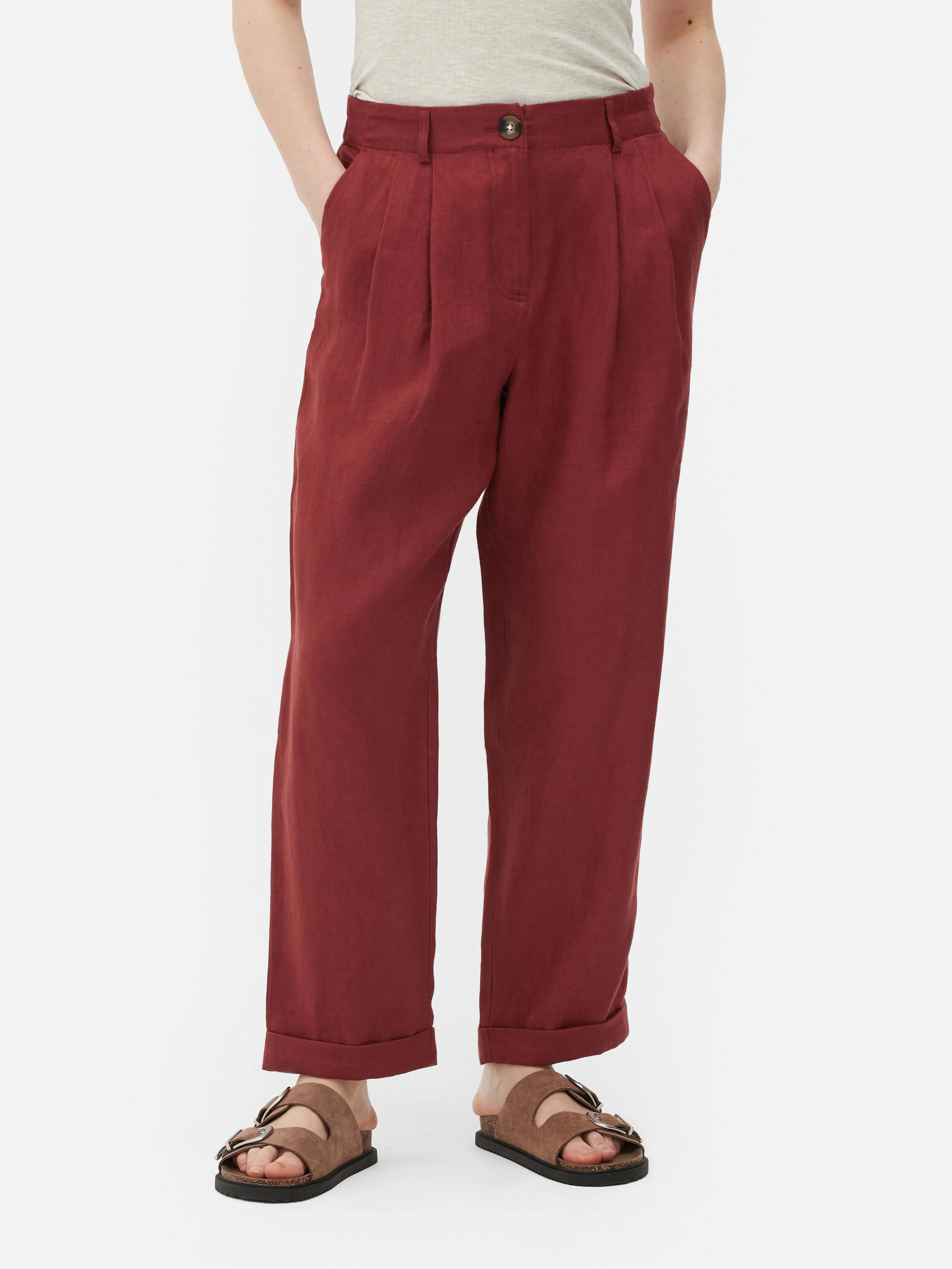 Pantalones de lino con pinzas de The Edit