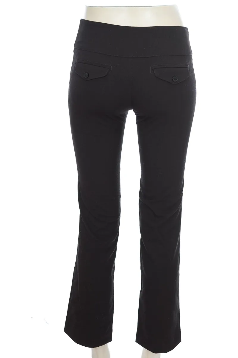 PANTALóN COLOR NEGRO  BESO DE COCO