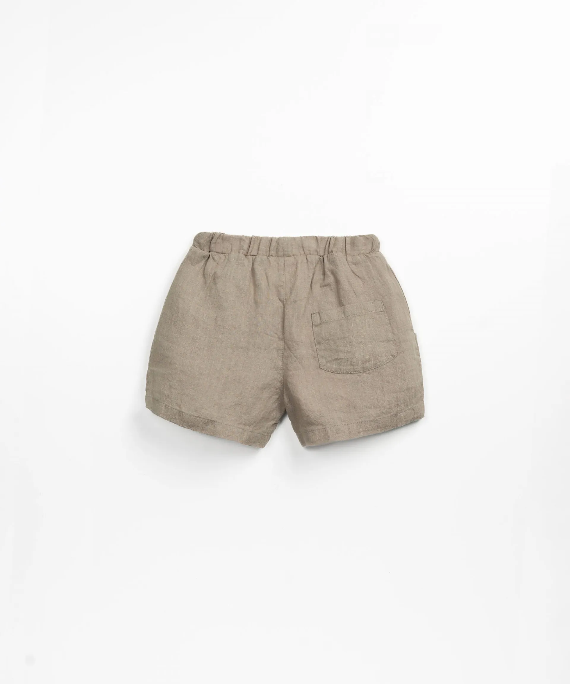 Pantalón corto de lino con tapete falso | Textile Art