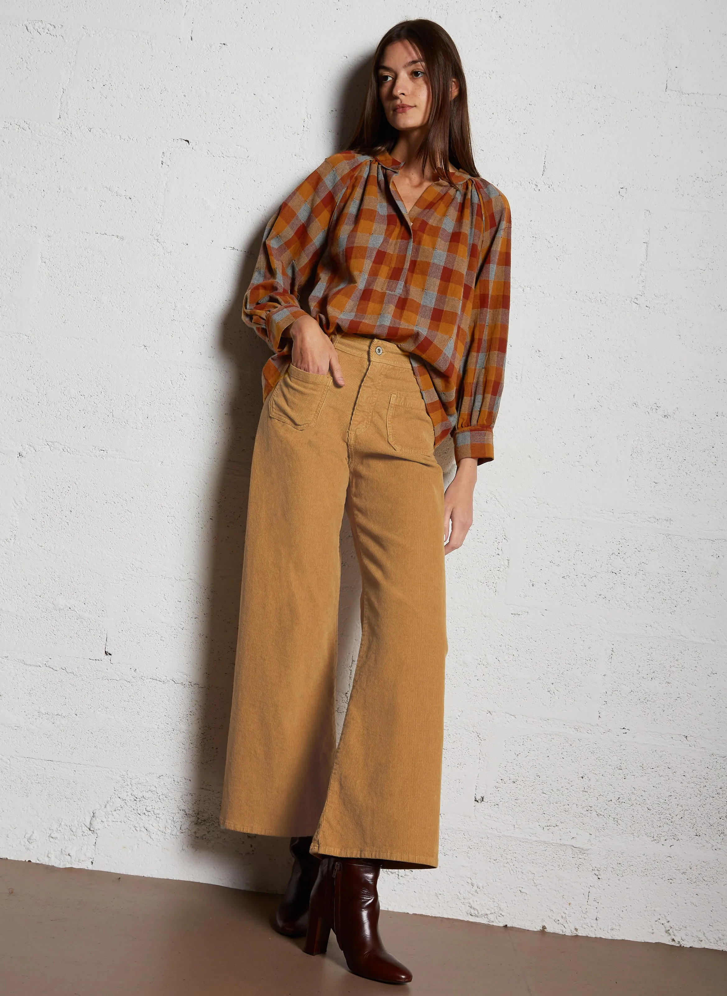 Pantalón flare de mezcla de algodón en marron