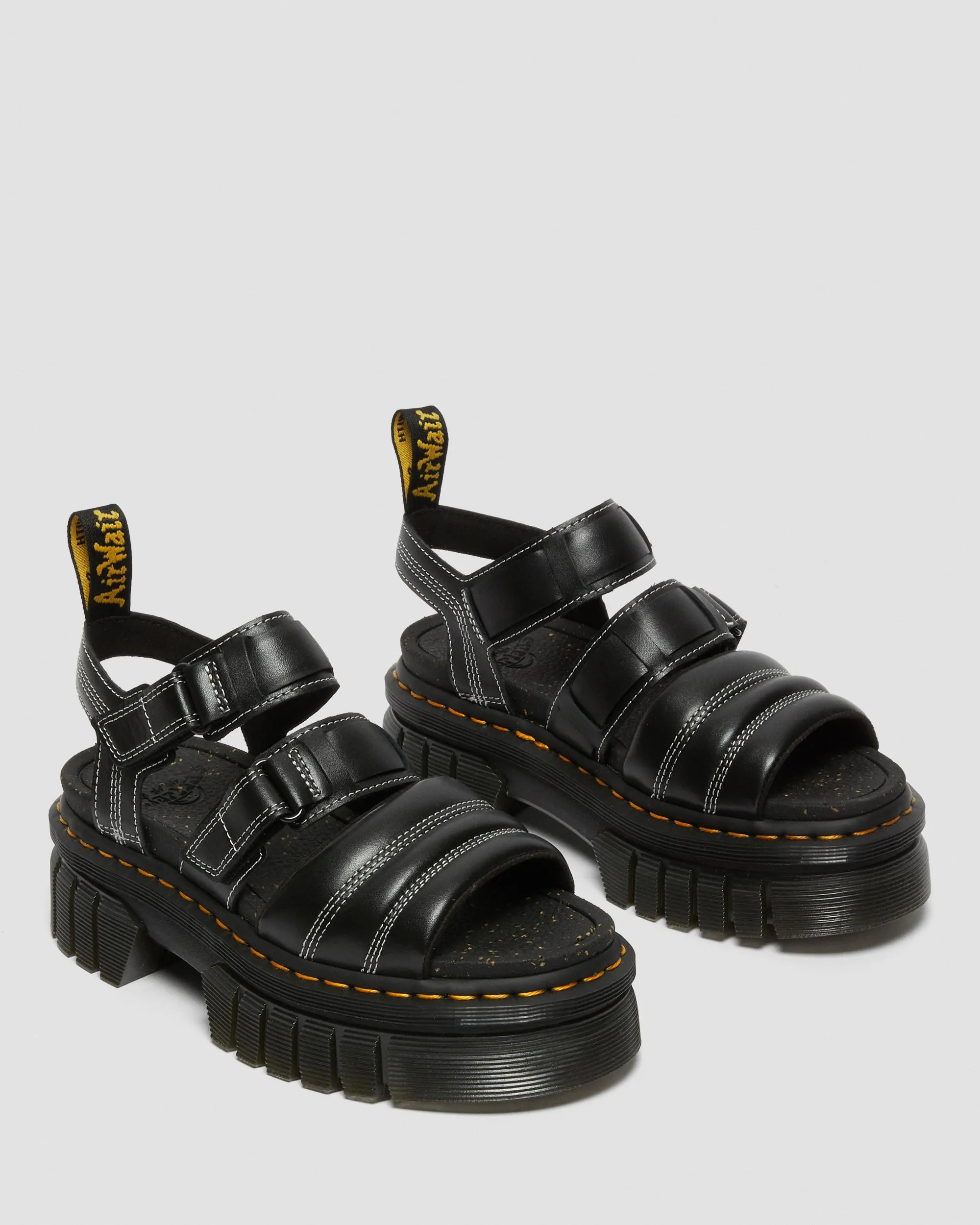 Sandalias Ricki con 3 tiras en piel