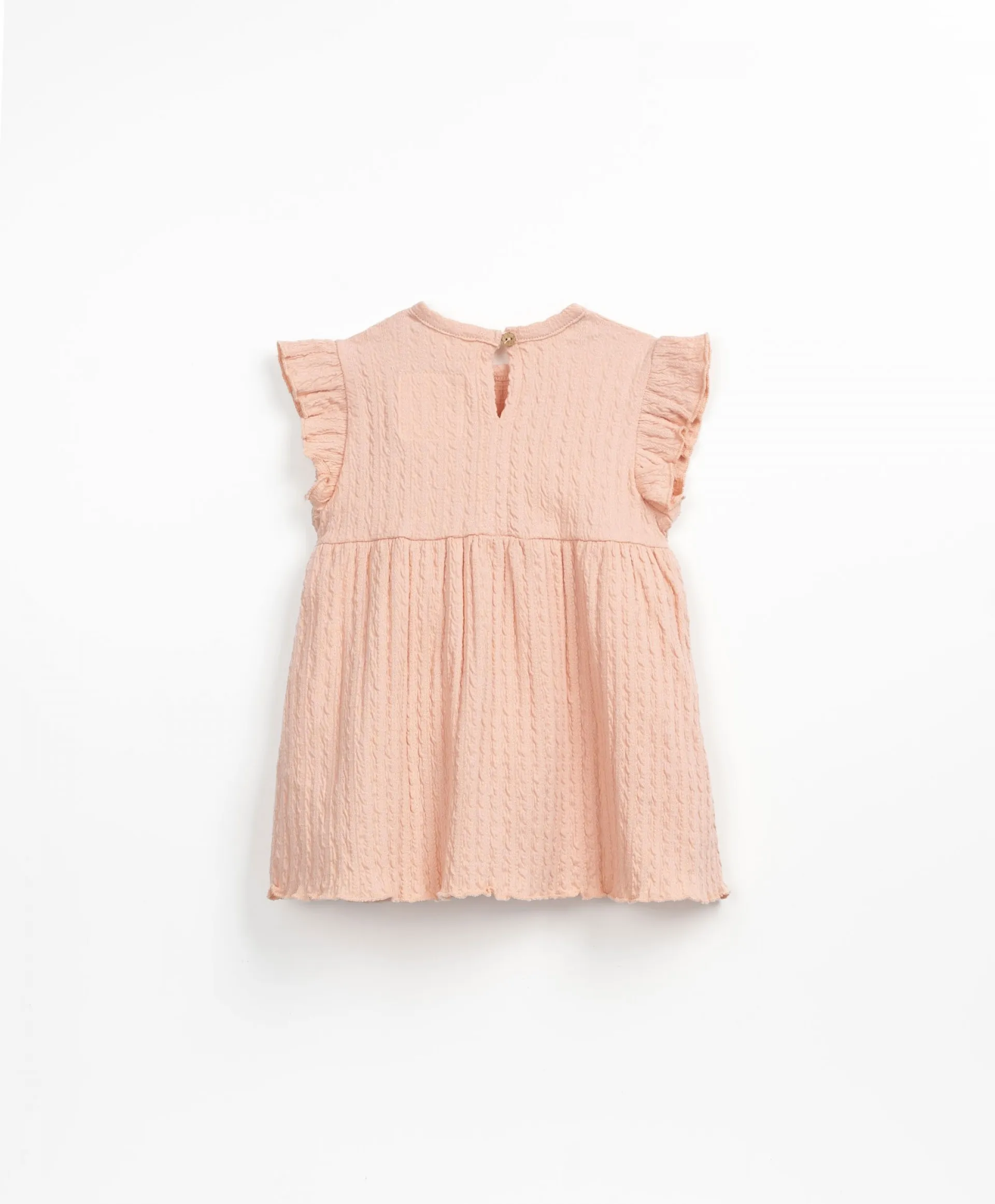Vestido con volante en los hombros | Textile Art