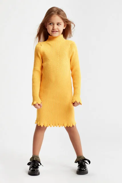 Vestido de niña Salma dorado