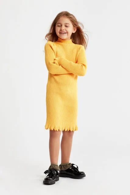 Vestido de niña Salma dorado