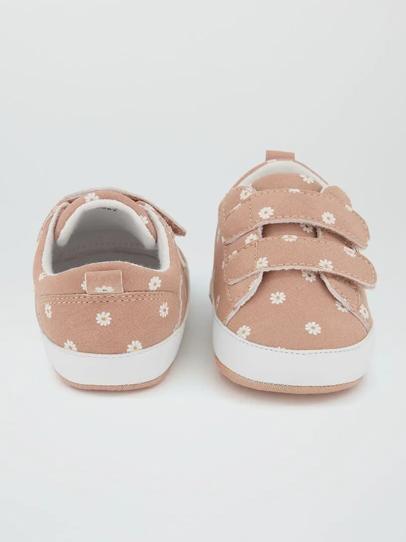 ZAPATILLAS MODERNAS CON VELCROS  ROSA