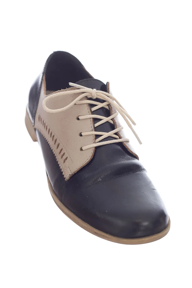 ZAPATOS COLOR NEGRO  MUSSI